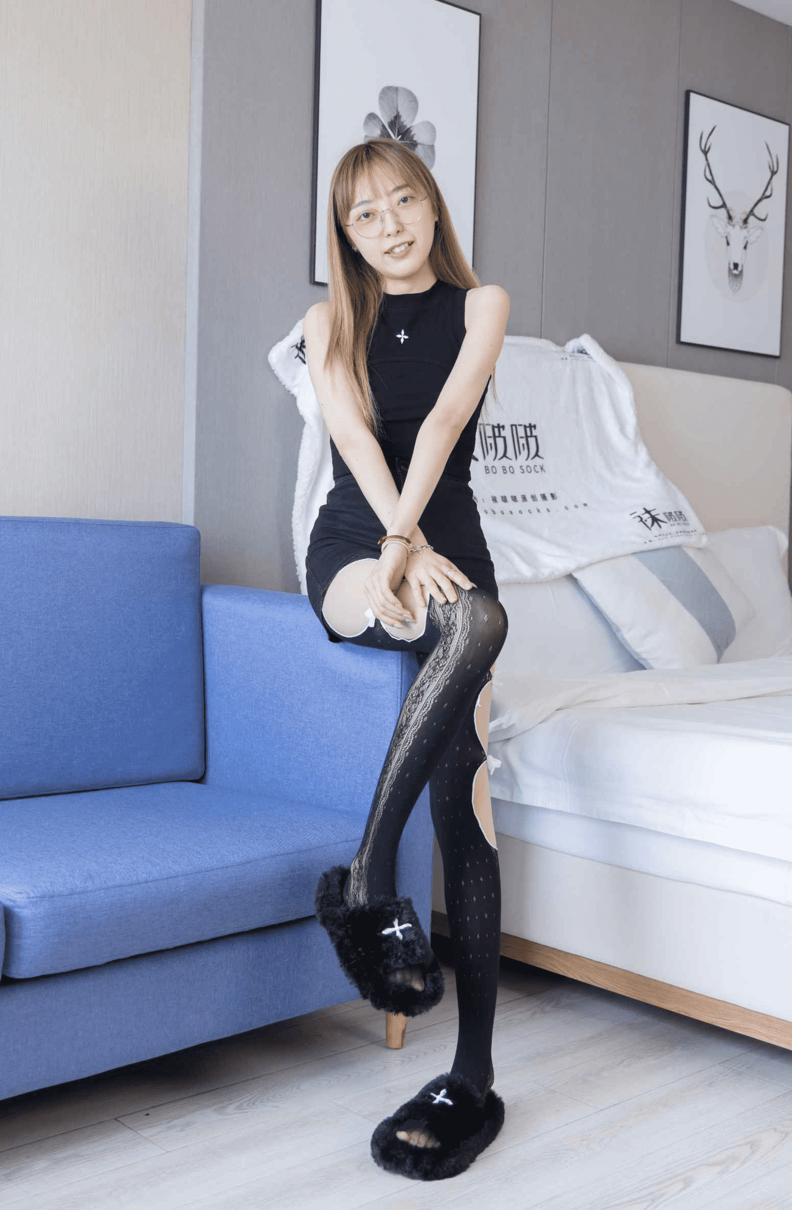 [袜啵啵]219期 稚予-板鞋、拖鞋、厚黑丝、蕾丝黑丝